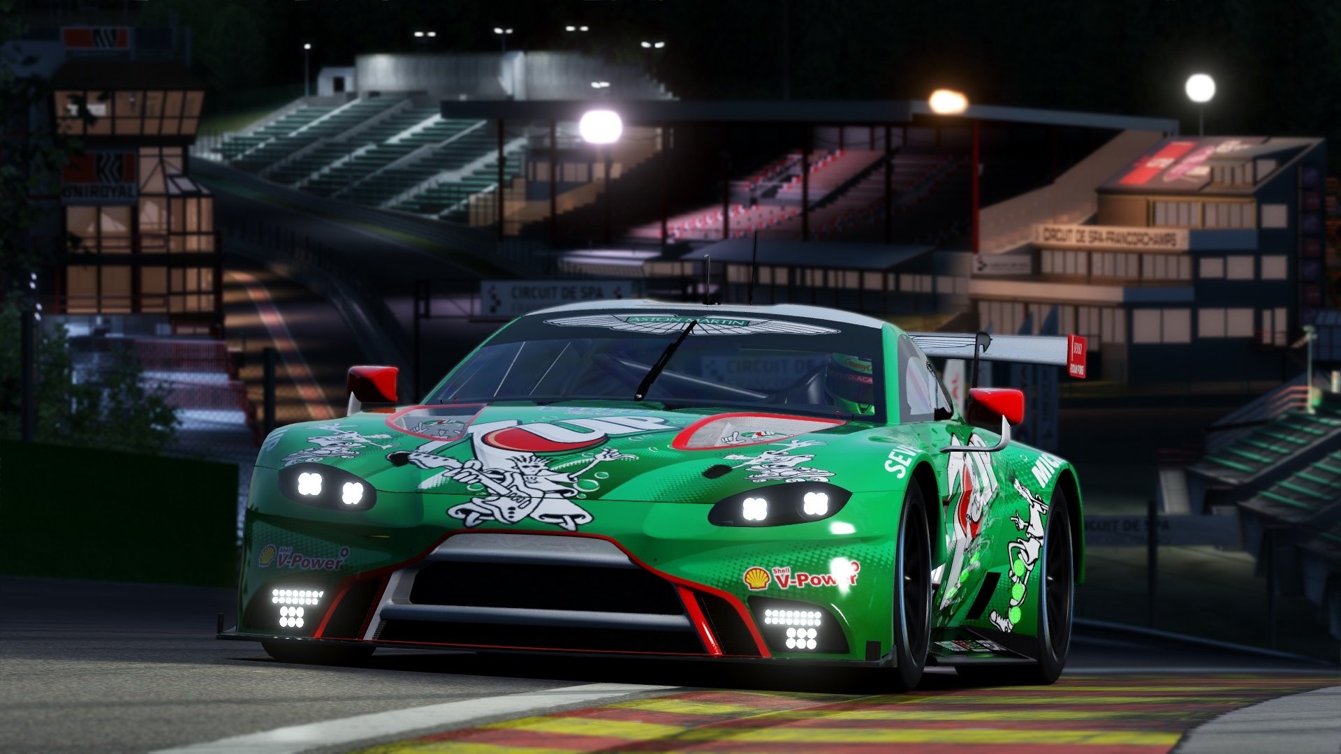 中国足球产业链生态体系逐步完善，足球产业规模