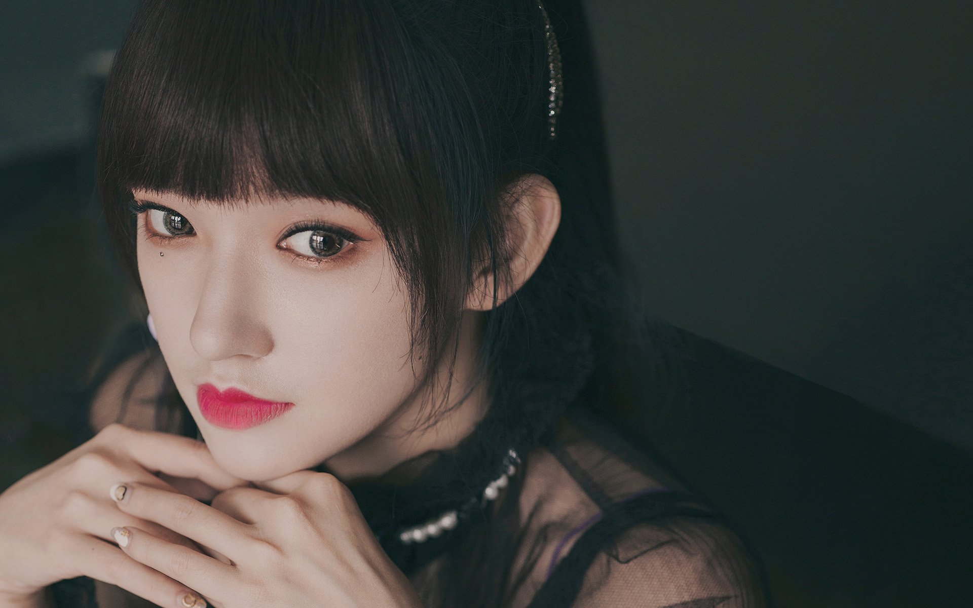 九游-湖人击败掘金，西部决赛中詹姆斯双手暴扣点燃全场，湖人詹姆斯比赛视频