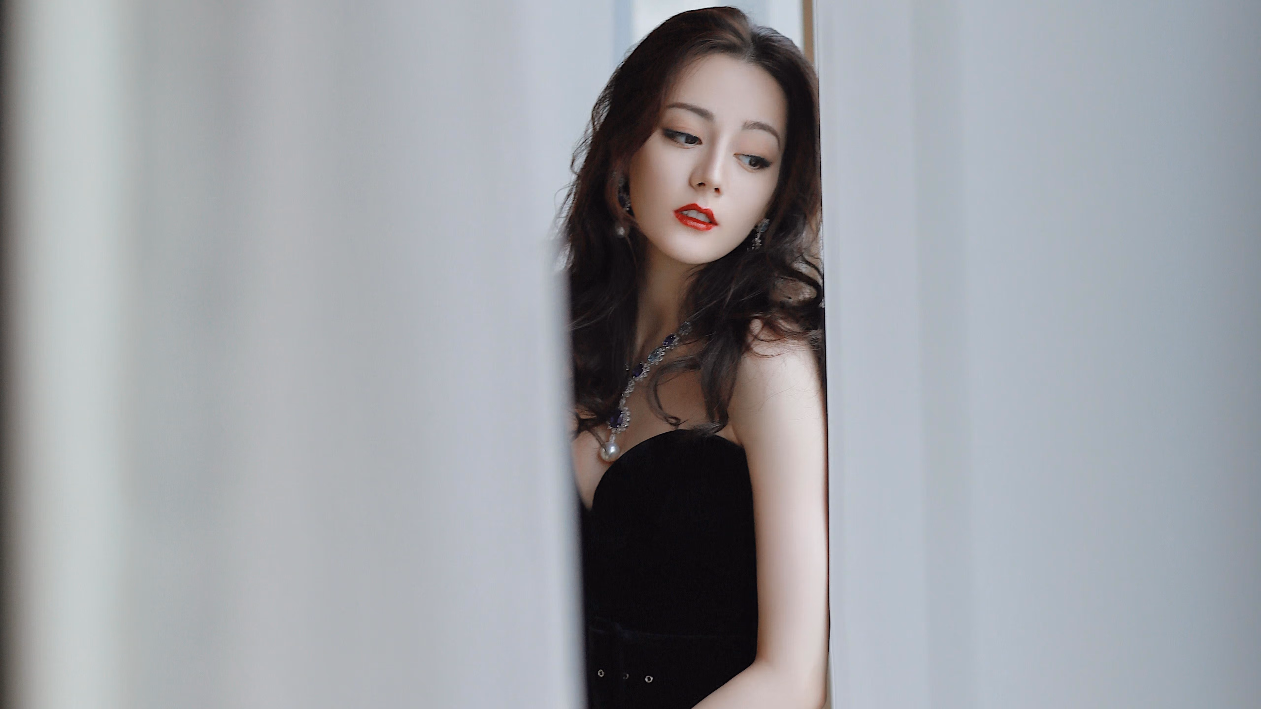 蓝队外援发挥不俗,为球队贡献超高分数,篮球外援最多几个