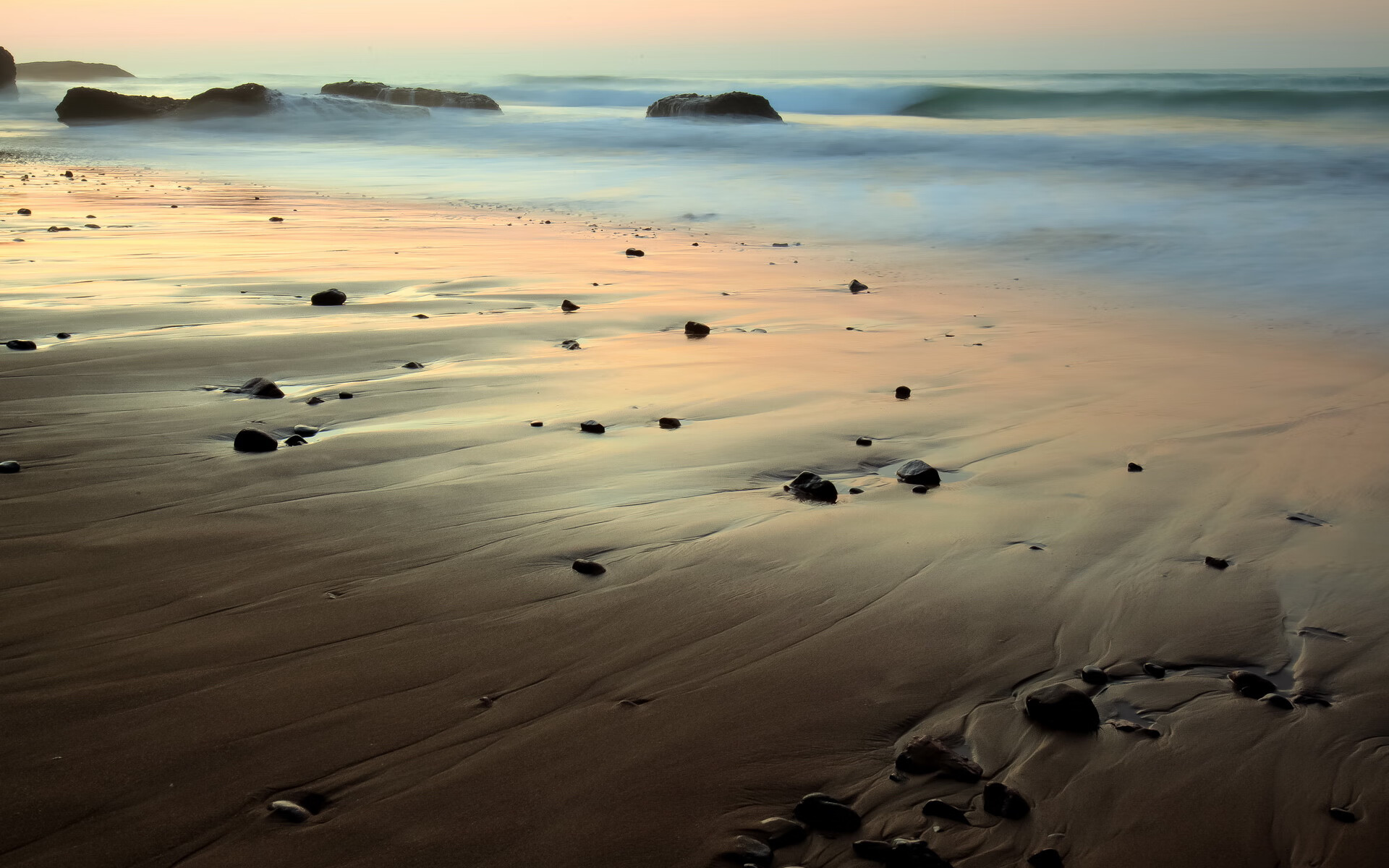 九游网页版官网-“彭尤蝶泳挑战世界纪录，中国泳坛新力量崛起”